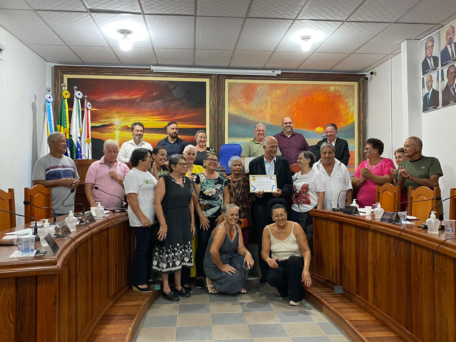 Voto de Louvor é entregue, nesta terça (19) ao homenageado Dr. Caetano.